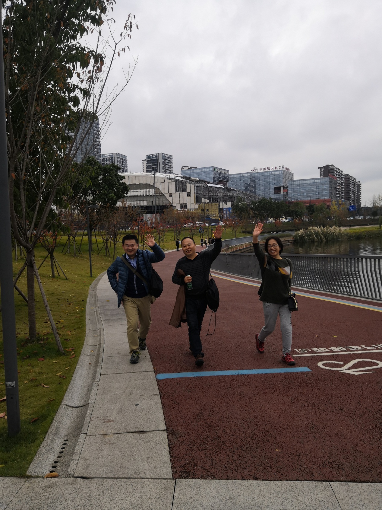 抵達(dá)終點(diǎn).jpg 抵達(dá)終點(diǎn).jpg